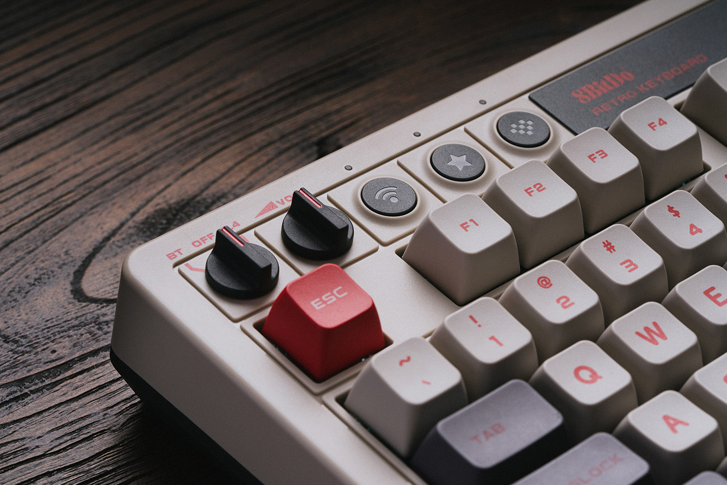 8Bitdo Retro mechanische Tasta – Retro Gaming Keyboard Bewertung und Preis